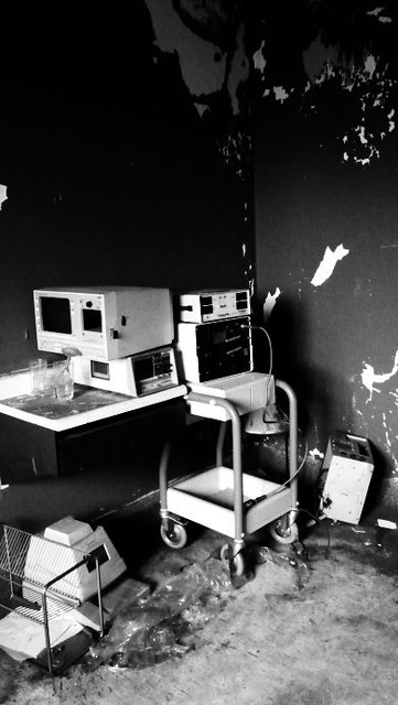 old medical items in Linda Vista
