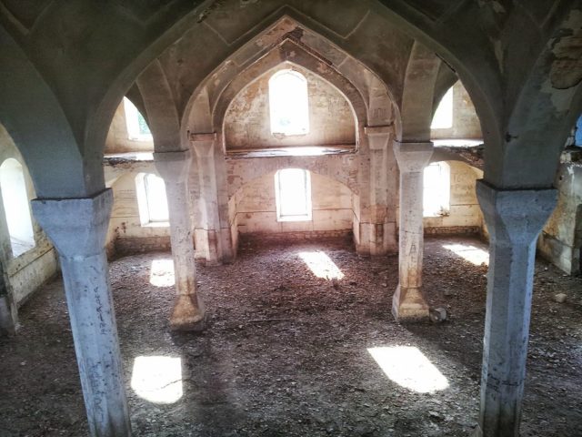 Agdam Mosque Built by Azerbaijani architect Karbalayi Safikhan Karabakhi in 1868. Author: Vagharsh CC BY-SA 3.0