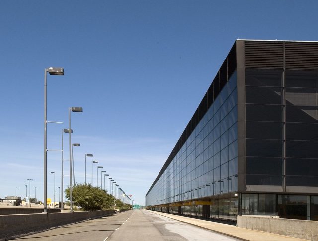 The passenger terminal before its demolition.Author: Yvan leduc CC BY-SA 3.0