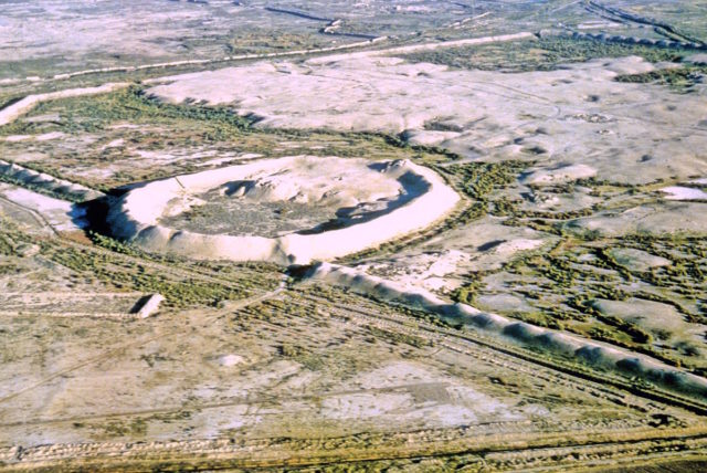 Port of Merv, an ancient city in central Asia, today in Turkmenistan.Author: Mark and Delwen CC BY 2.0