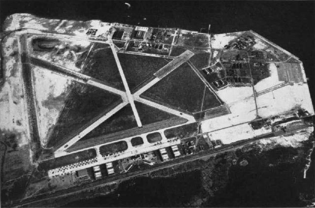 Aerial view of NAS New York in the mid-1940s