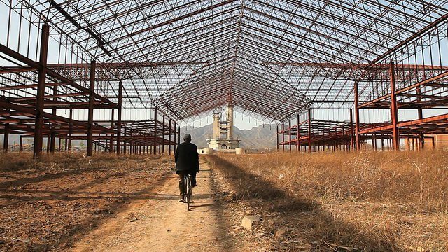 Wonderland was intended to be Asia’s largest amusement park, yet due to complications, it was abandoned midway into construction in 1998. Author: Joe Wolf CC BY 2.0