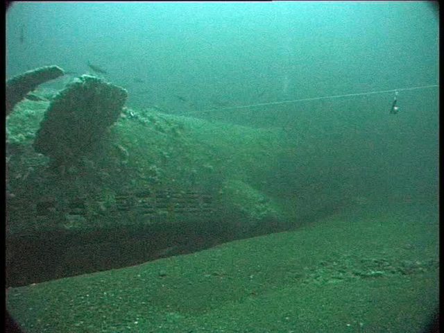 The line links our shotline to the wreck. It was dragging in the current and we nearly missed the site entirely. The entire U-boat looks band new! (Innes McCartney).