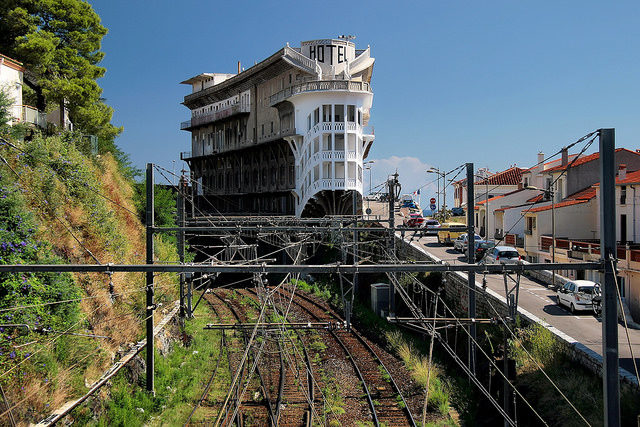 Hotel Belvedere, France. Author: Jorge Franganillo CC-BY 2.0