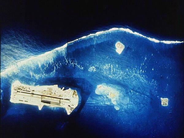 Aerial shot of Johnston Atoll. Author: PEO ACWA CC BY 2.0