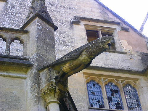 Gargoyle sculpture – Woodchester Mansion. Author:  Smoobs CC BY 2.0