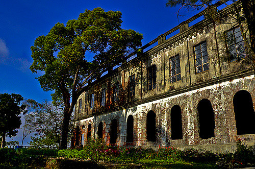 Abandoned Diplomat Hotel, Philippines. Author: JanLendL CC-BY2.0