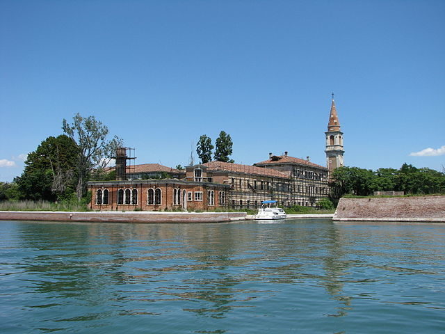 The mental asylum in Poveglia. Author: Chris 73 CC BY-SA 3.0