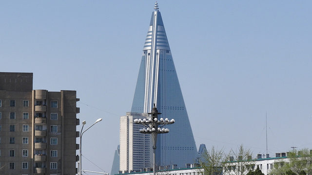 Ryugyong Hotel, Pyongyang, North Korea. Author: Comrade Anatolii CC-BY 2.0