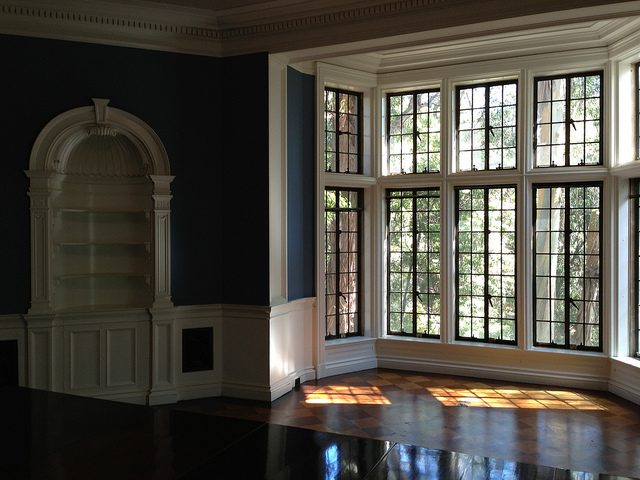 Greystone room.Author: adpowers CC BY 2.0