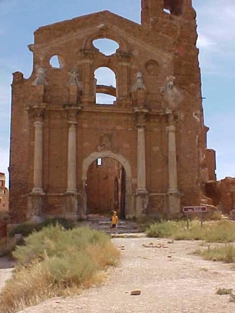 Belchite: ruins of the old town. Author: Ovidio Calvo CC BY-SA 3.0