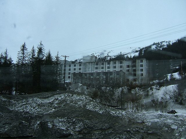 Buckner Building and the solid bedrock. Author: Jessica Spengler CC BY 2.0 