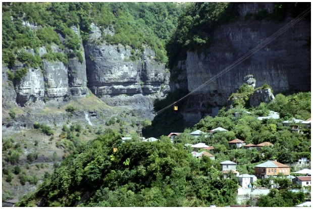 The cable car system in Chiatura, Georgia. Sven Teschke CC BY 2.0