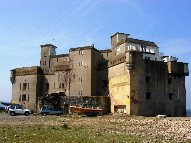 Fort Albert, one of the Palmerston Forts, located on the Isle of Wight.Author: Mark Pilbeam CC BY-SA 2.0