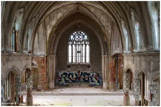 St. Agnes Catholic Church is one of the most well-known abandoned churches in Detroit. It was built in 1921 and abandoned in 2006. Mike Boening CC BY 2.0