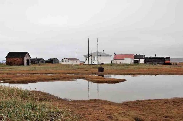 The abandoned houses on Herschel Island. Author: Ansgar Walk CC BY-SA 3.0