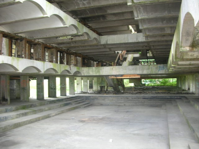 Main chapel at St. Peter’s Seminary. Author: Maccoinnich CC BY-SA 3.0