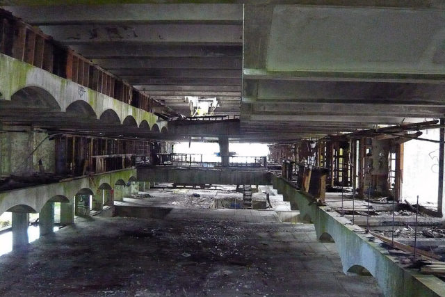 View through the seminary from the top level. Author: Mad4brutalism CC BY-SA 3.0 