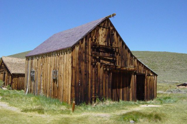 Kirkwood Stable. Author: Daniel Mayer CC BY-SA 3.0