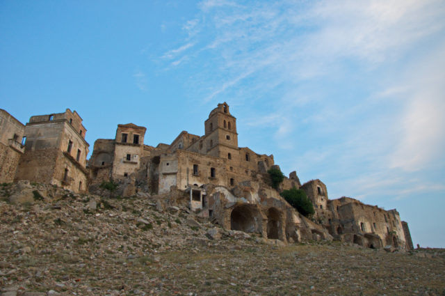 Ghost town Craco. Author: Antonietta CC BY-SA 2.0