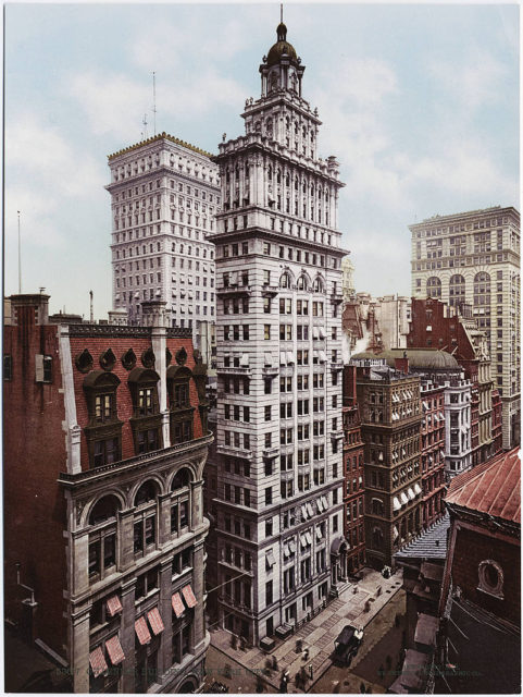 A photochrom postcard published by the Detroit Photographic Company.