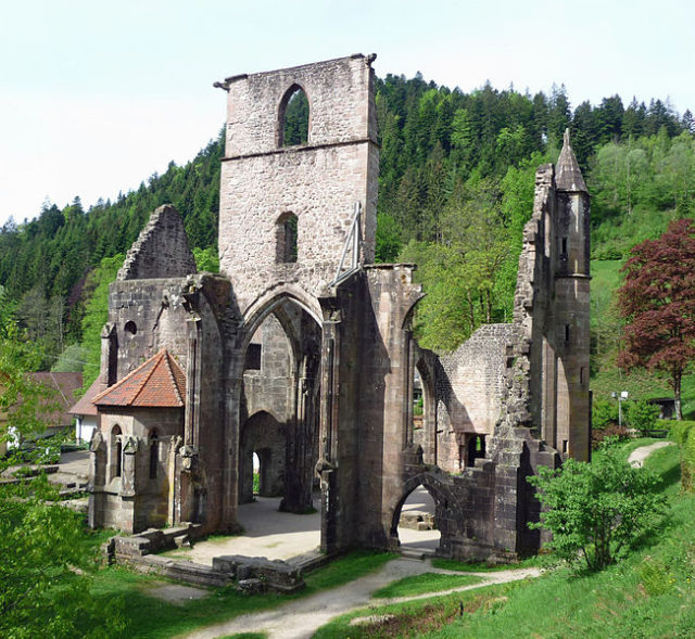 All that is left of the chapel. Author: SchiDD CC BY-SA 4.0