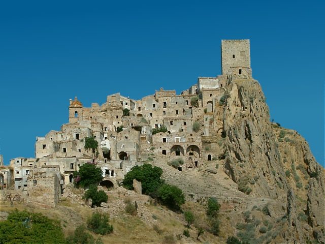 The old town of Craco.Author: Idéfix CC BY-SA 3.0