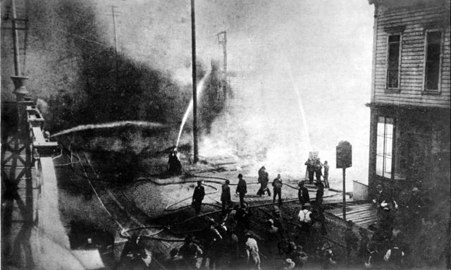 Start of the Great Seattle Fire, looking south on 1st Avenue near Madison Street/Public Domain
