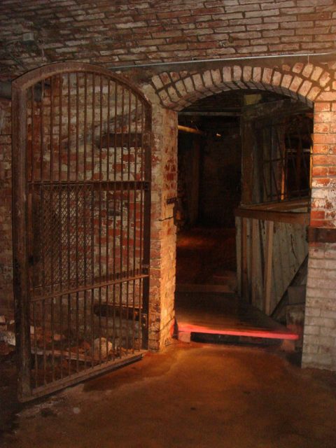Seattle Underground, Pioneer Square, Seattle, WA. Author: Ronincmc CC BY-SA 4.0