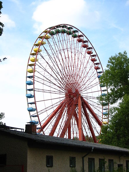 Spreepark Riesenrad – The Ferris wheel today. Author: Andreas Steinhoff
