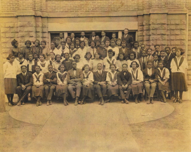 Students of Morristown College. Author: Ch55x CC BY-SA 4.0