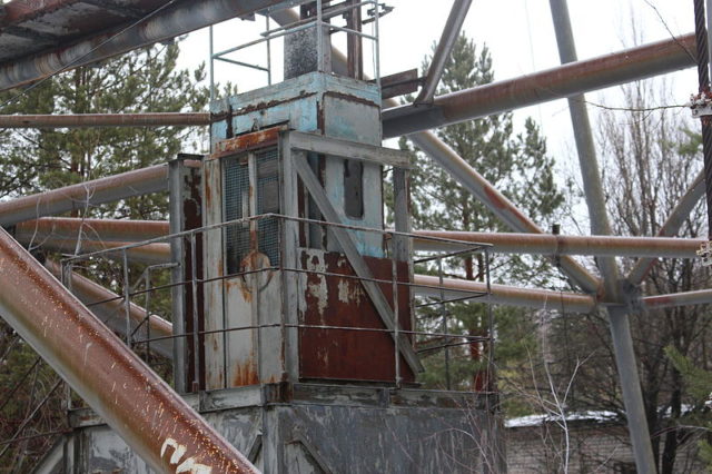 The elevator at the bottom of the Duga radar. Author: Alexander Blecher CC BY-SA 4.0