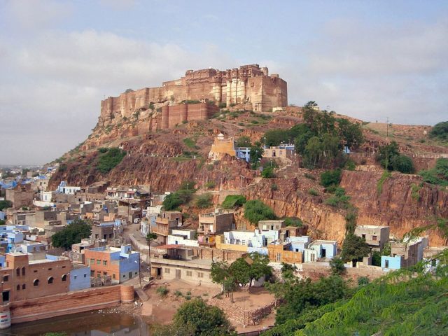 Jodhpur, India, and the fort on top of the hill. Photo Credit: soylentgreen23, CC BY 2.0