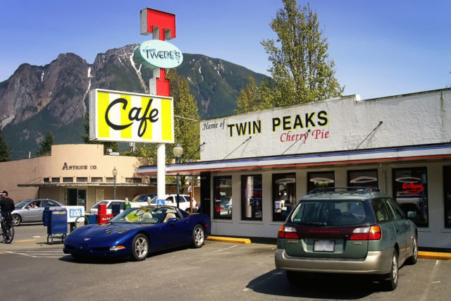 Twede’s Cafe. The stand-in for Double R Diner of Twin Peaks. Photo Credit: Steven Pavlov, CC BY-SA 3.0
