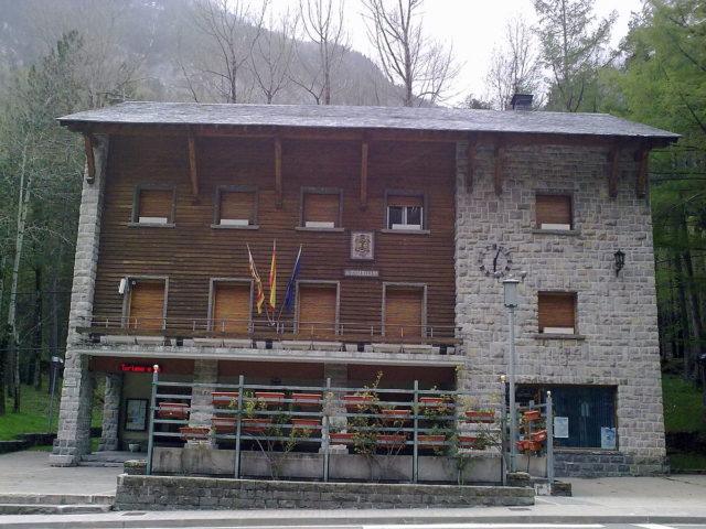 Canfranc town hall. Photo Credit: France64160, CC BY-SA 2.0