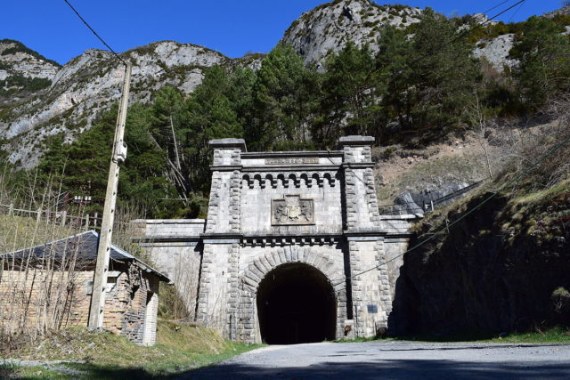 The tunnel under the Pyrenees. Photo Credit: Marc Celeiro, CC BY-SA 4.0