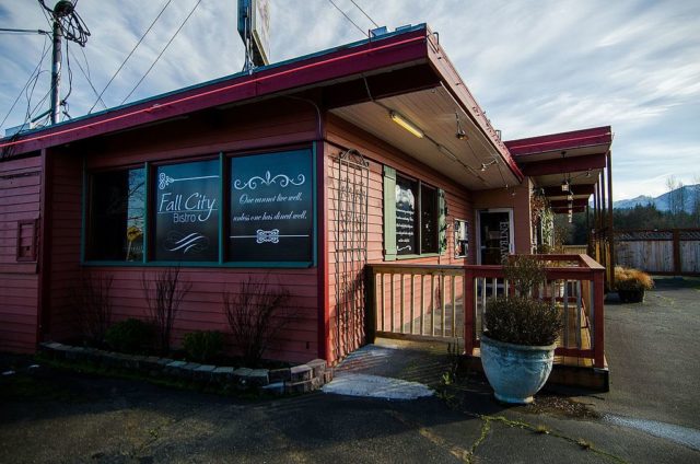 Fall City Bistro, Fall City, Washington, US. Seen in Twin Peaks: Fire Walk with Me. Photo Credit: Jeff Hitchcock, CC BY 2.0