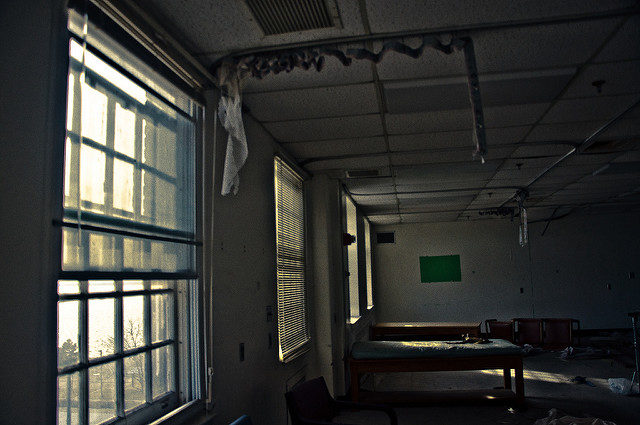 Fort Howard Veterans Hospital interior. Photo Credit: Stuart McAlpine, CC BY 2.0