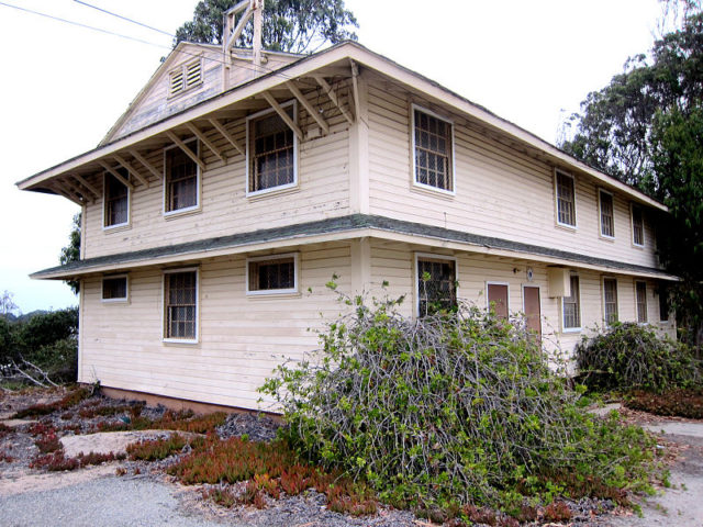 Fort Ord Station Veterinary Hospital, in 2014. Author: Chrismcelwain CC BY-SA 3.0