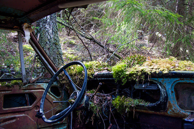 Long time deserted car. Photo Credit: Susanne Nilsson, CC BY-SA 2.0