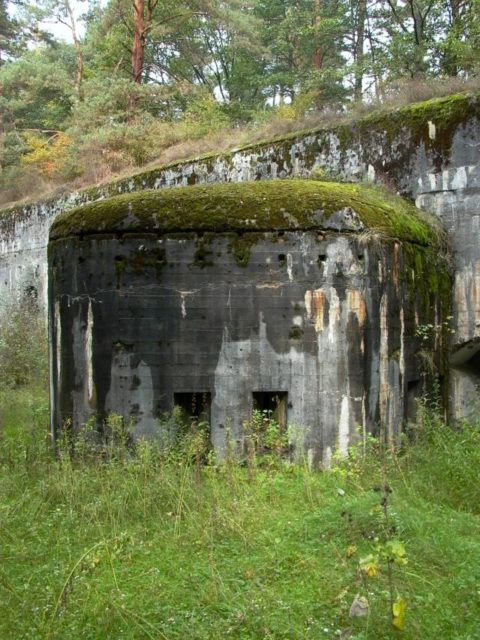 Defensive work in Fort XV, one of the forts constructed in 1912–1915 and a site of heavy fighting during World War I Photo credit: Zbigniew Strucki, CC BY 2.5
