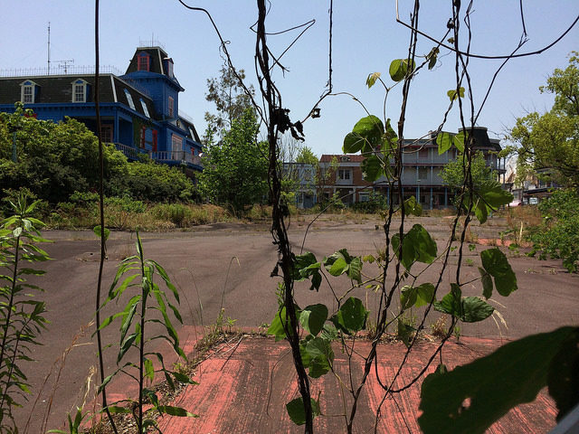 Nara Dreamland – taken in 2014. – By JP Haikyo – CC BY 2.0