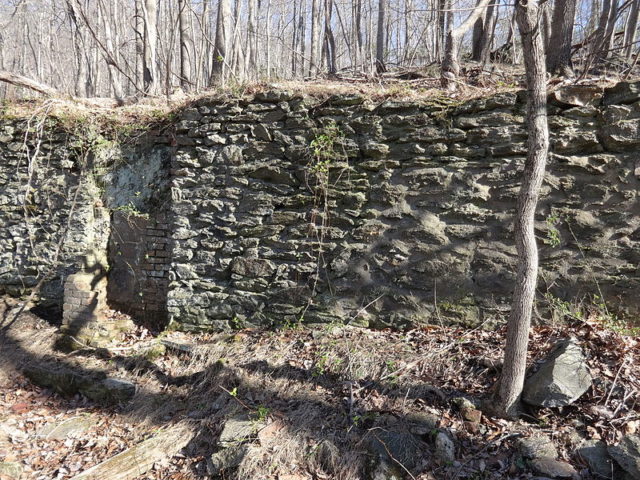 Ruins-at-daniels-maryland-behind-gary-united-methodist-church. Author: Bohemian Baltimore CC BY-SA 4.0