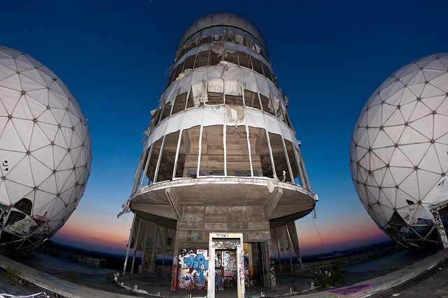 Teufelsberg domes. Photo Credit: Matt Biddulph, CC BY-SA 2.0