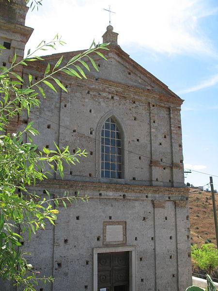 The church of St. Peter the Apostle. Author: GJo CC BY-SA 3.0