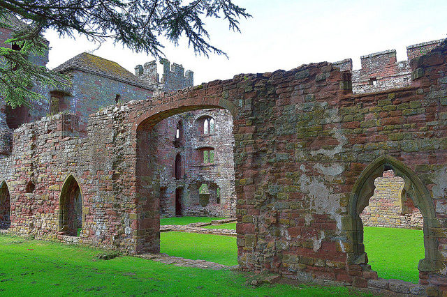 Today, the castle is maintained by the English Heritage.