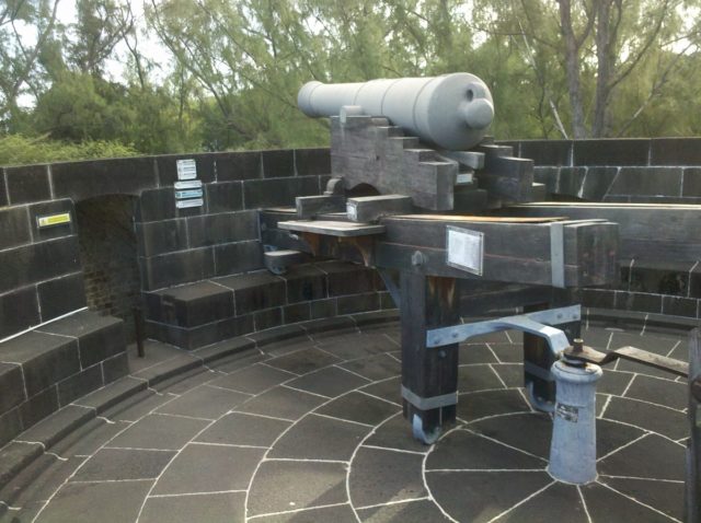 Canon on Martello tower in La Preneuse, Black River, Mauritius. Author: Macgoever CC BY-SA 3.0 