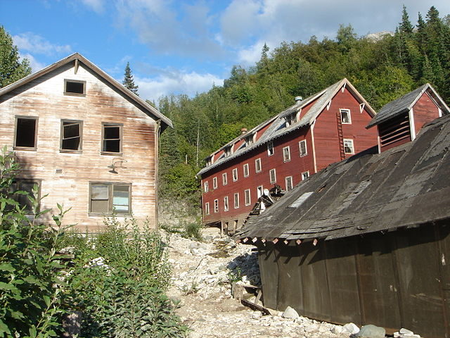 The Kennecott hospital (left) stood out as the town’s only white-washed building.