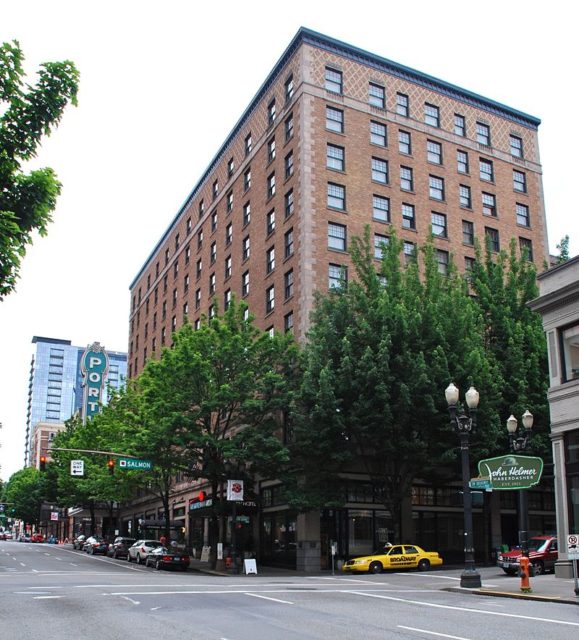 Heathman Hotel, 2014.Author: Steve Morgan CC BY-SA 3.0 