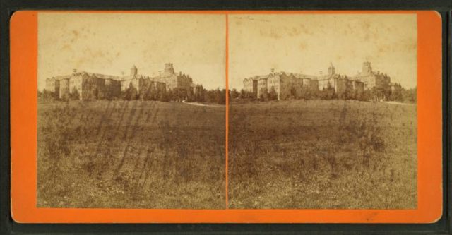 Lunatic Hospital stereoscopic view. Author: Karan Jain CC BY 2.0